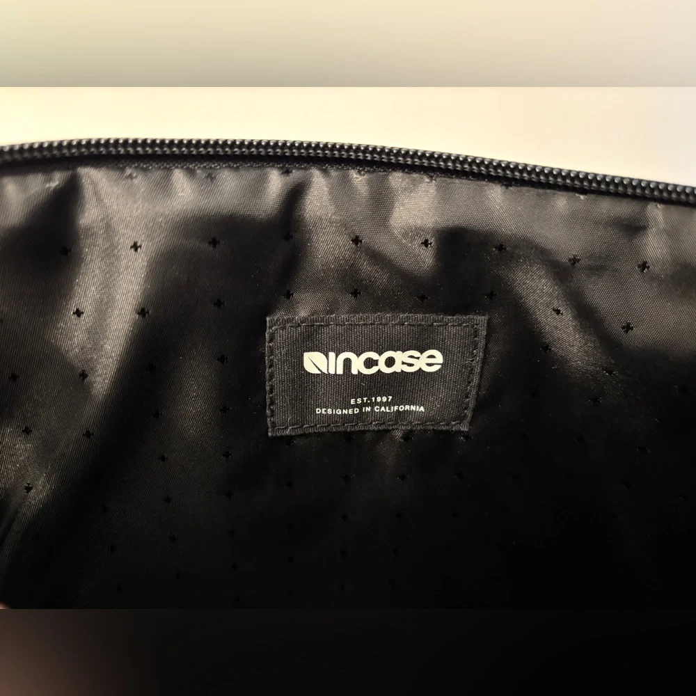 Incase Diamond Ripstop MacBook Sleeve - 13.3” Laptop Protection